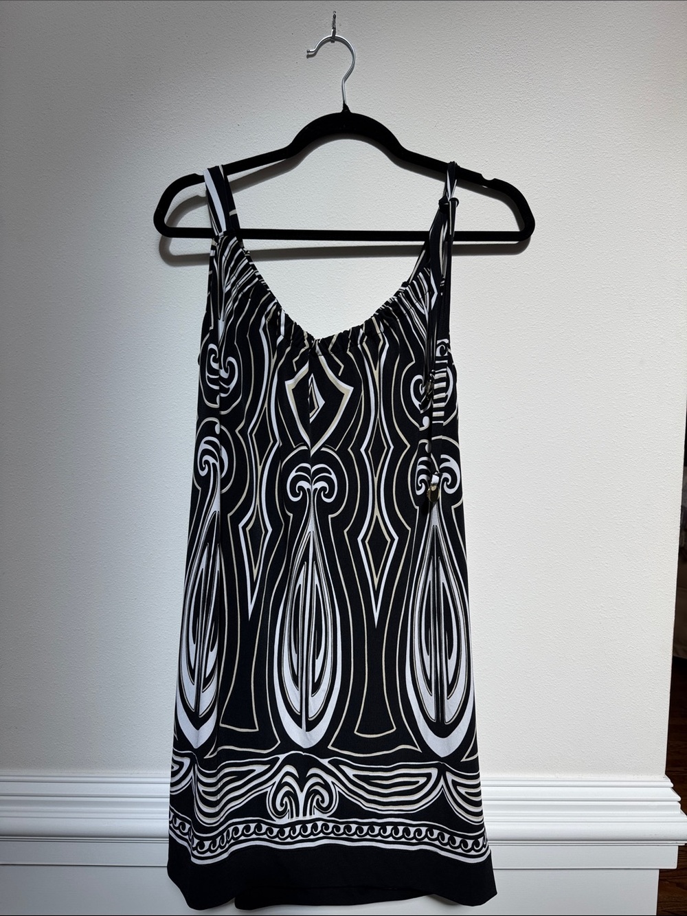 White House Black Market Black, Cream & White Abstract Dress